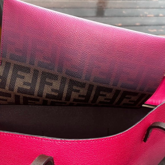 Fendi: Ombré Zucca FF Monogram Tote Bag (Pink) - Picture 14 of 17